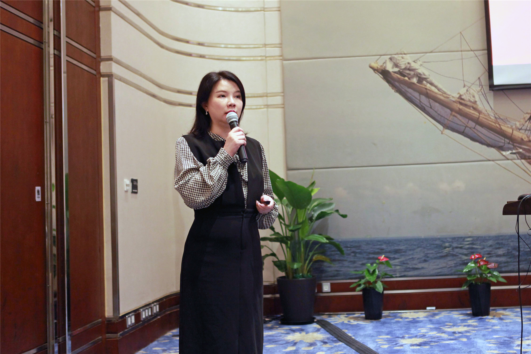 1618361860110869.jpg image009.jpg